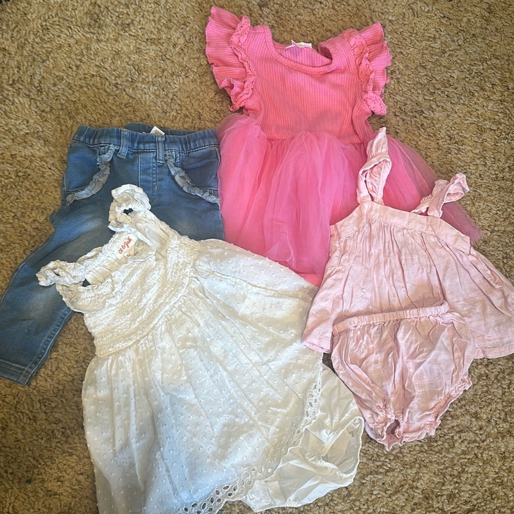Cat & Jack and Old Navy Play Bundle size 12 months